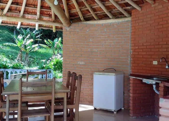 Casa De Campo No Parque Estadual Da Serra Do Mar