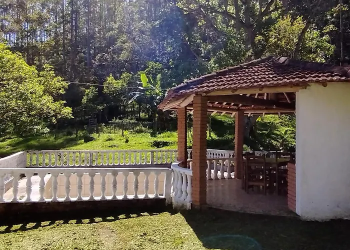 Casa De Campo No Parque Estadual Da Serra Do Mar